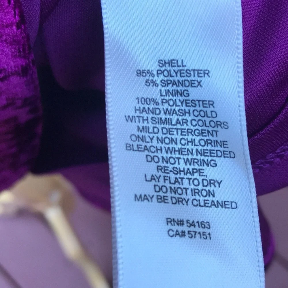 Eliza J SZ 8, dark majenta velvet dress . - Picture 6 of 8